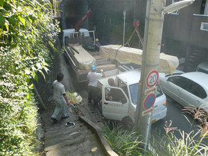 yokosuka-uragou-katugiage.jpg