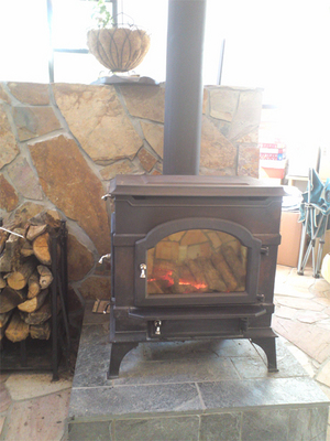 nakao-koubou-maki-stove.jpg