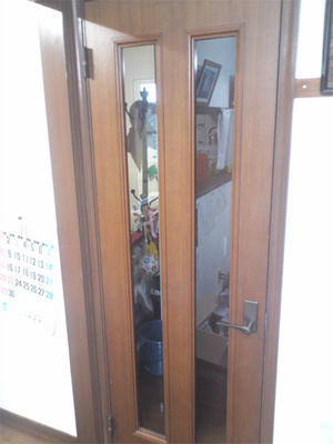 kekkan-jyu-taku-door.jpg